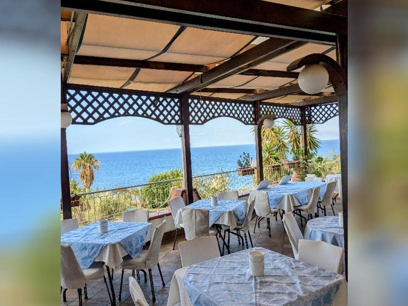 Paradiso Hotel Ristorante Riaci Capo Ngoại thất bức ảnh