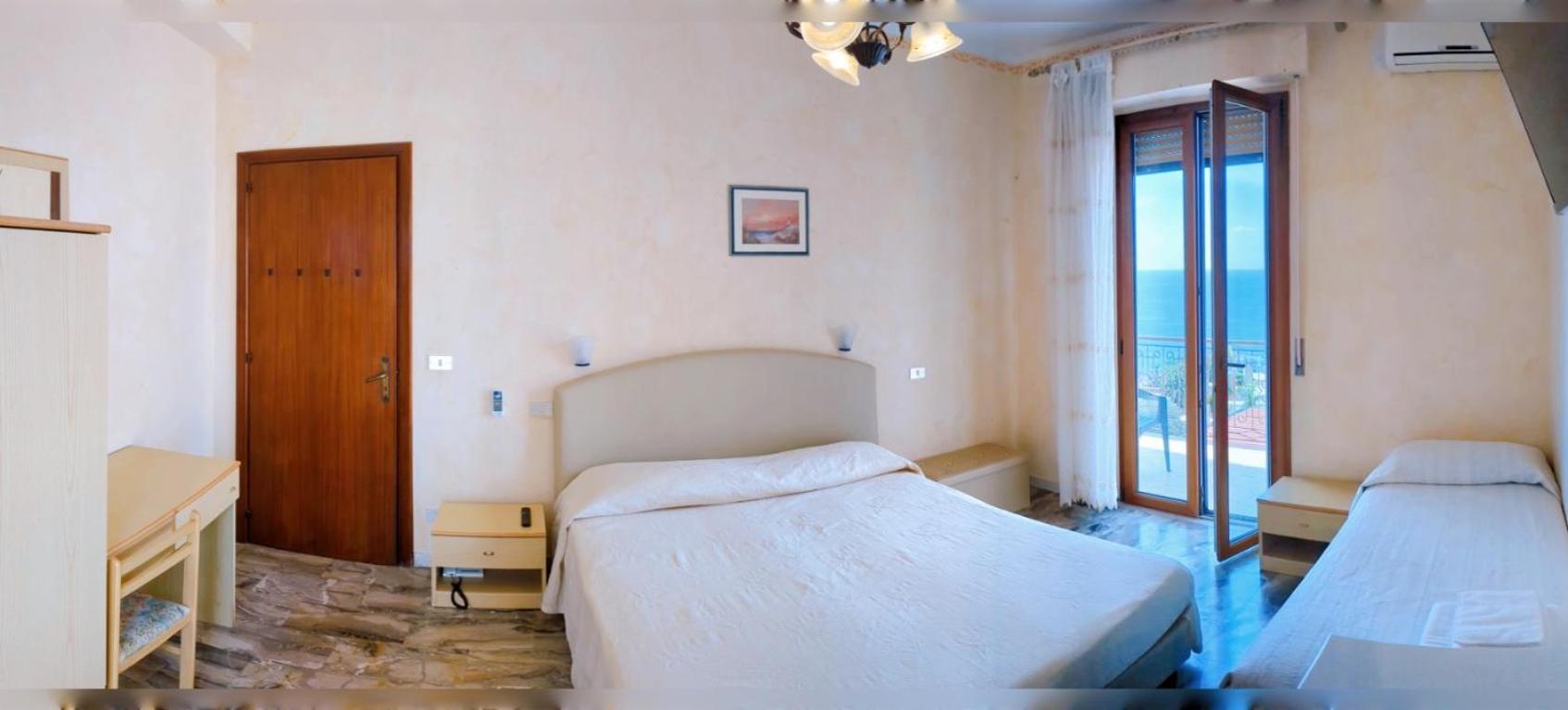Paradiso Hotel Ristorante Riaci Capo Ngoại thất bức ảnh